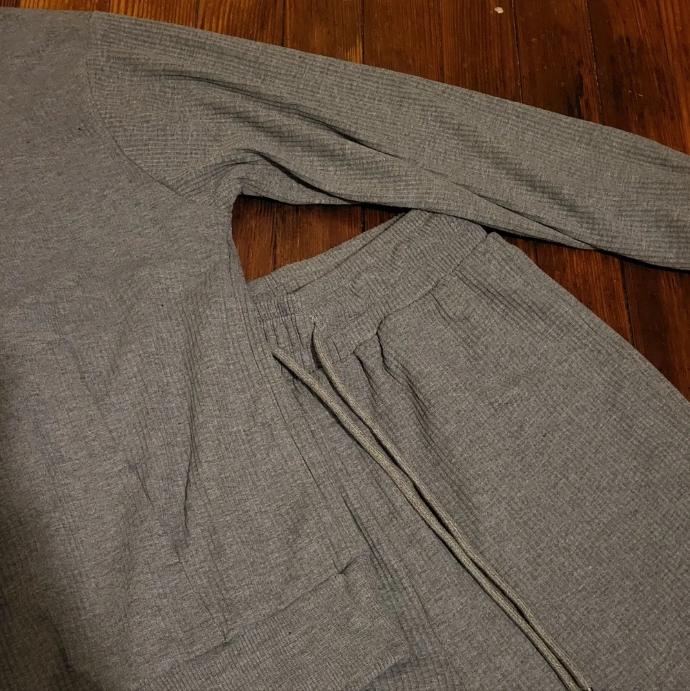 Gray Ribbed Lounge Set - Picture 2 of 5